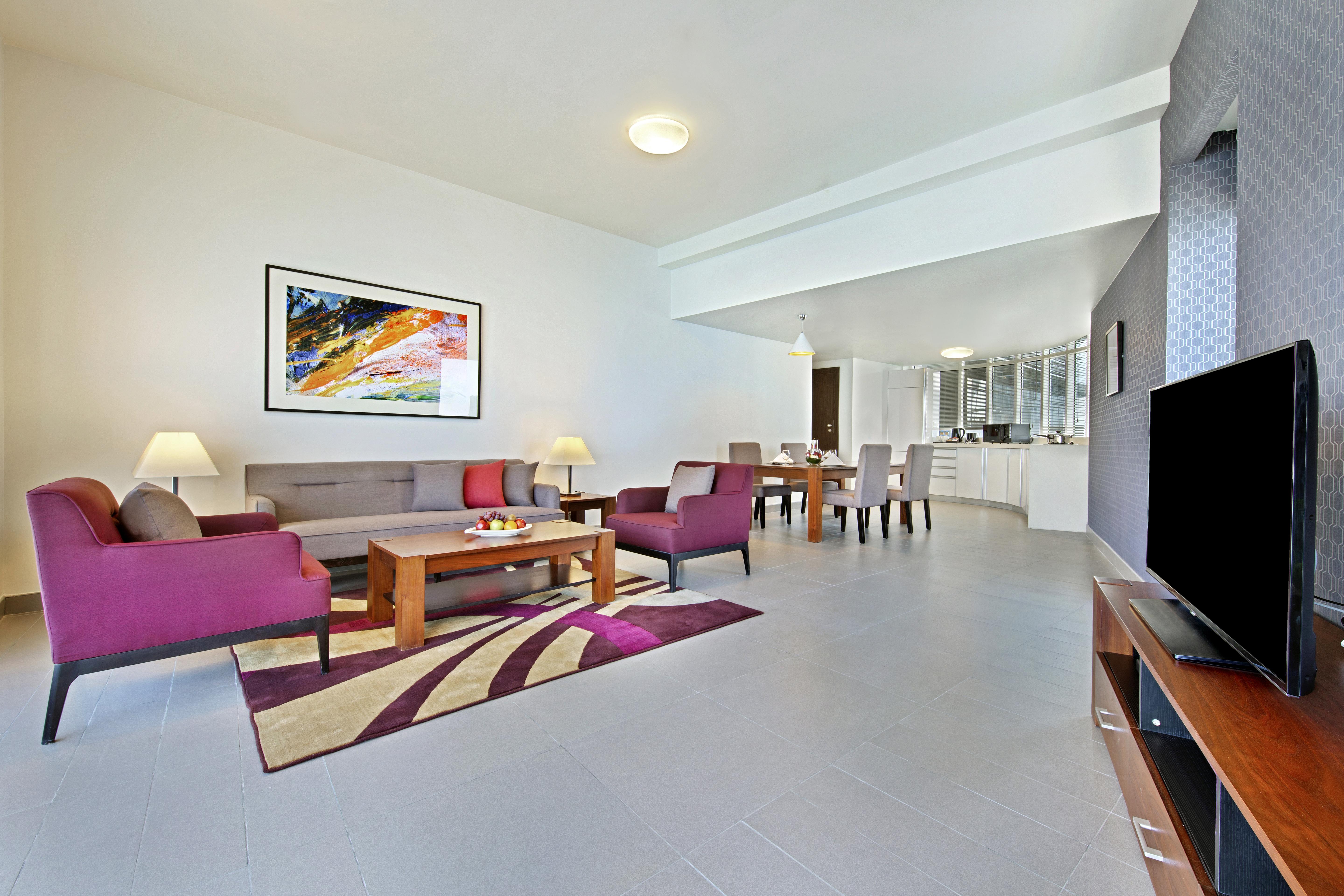 The Curve Hotel Doha Exterior foto